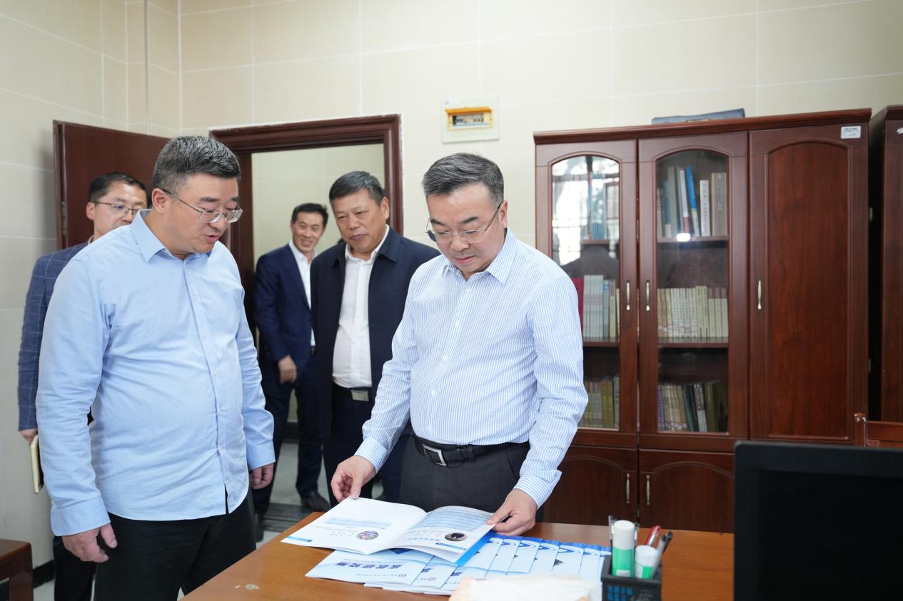 文件名称:image1.jpeg原图大小:NaNGB