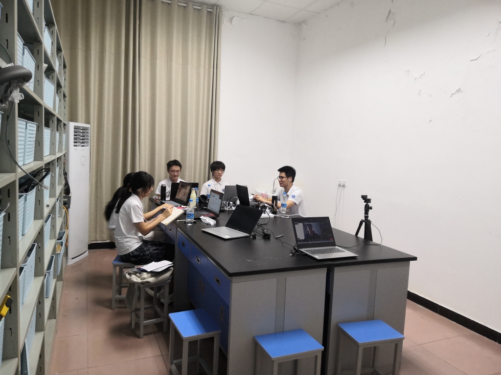 团队比赛时 受访单位供图 华龙网-新重庆客户端发